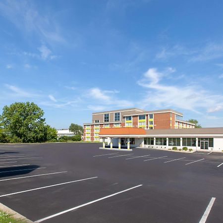 Days Inn & Suites By Wyndham Grand Rapids Near Downtown Ουαϊόμινγκ Εξωτερικό φωτογραφία