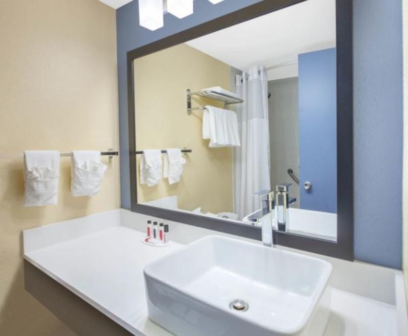 Days Inn & Suites By Wyndham Grand Rapids Near Downtown Ουαϊόμινγκ Εξωτερικό φωτογραφία